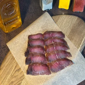 Сом клариевый копчёные ломтики 100 г